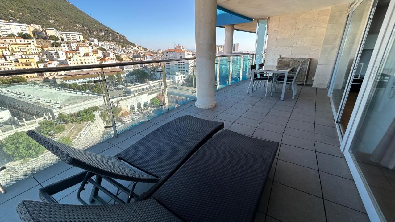 Ocean Village Luxury 2 Bed 2 Bath Apartment - Amazing Views - Pools And Jacuzzis Gibraltar Exterior foto