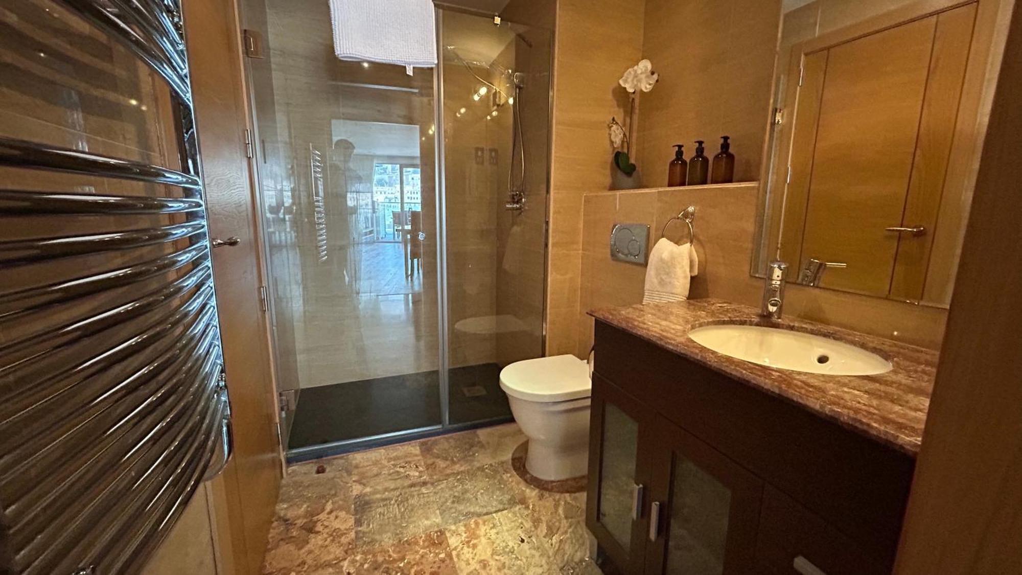 Ocean Village Luxury 2 Bed 2 Bath Apartment - Amazing Views - Pools And Jacuzzis Gibraltar Exterior foto